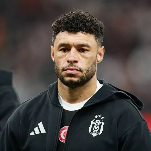Birmingham City make ambitious transfer move for Alex Oxlade-Chamberlain