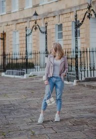 How To Style Mom Jeans For Short Women – FORD LA FEMME