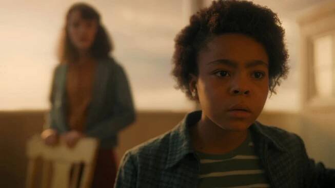 Clara Stack and Amanda Christine in IT: Welcome to Derry (2025)