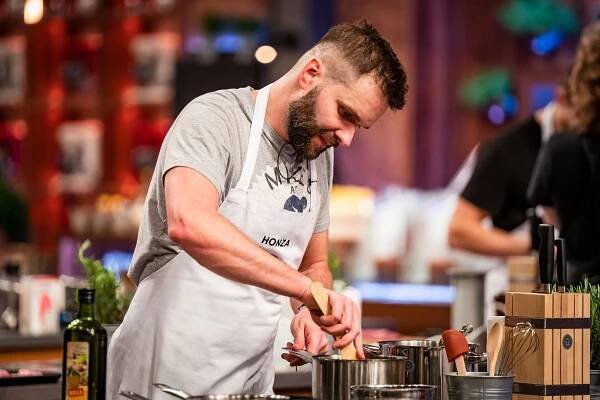 Nový MasterChef Honza už počítá nabídky na vaření. Do svého týmu přibral i dceru, které vděčí za mnohé