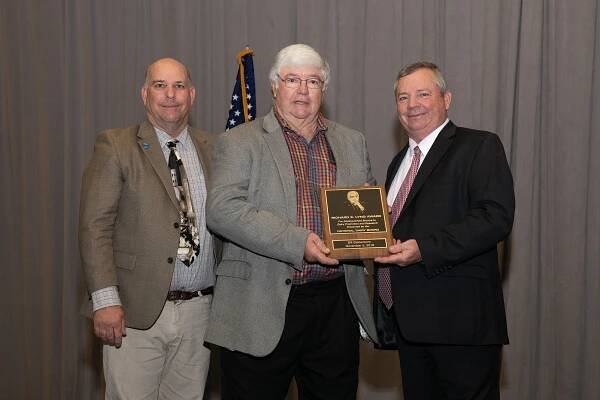 Missouri dairy farmer wins prestigious Lyng Award