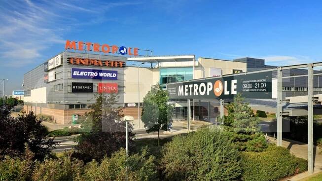 Metropole Zličín z venku