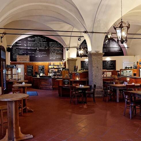 HOTEL PALAC LOMNICA - Updated 2025 Prices & Reviews (Jelenia Gora, Poland)