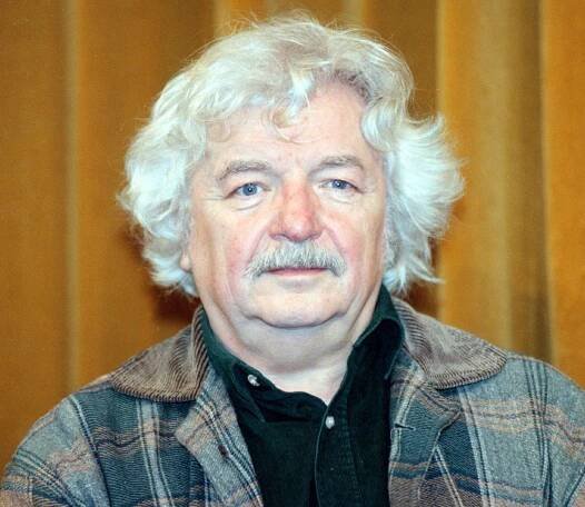 Ladislav Smoljak by letos v prosinci oslavil 93. narozeniny. Zemřel ve věku 78 let. 