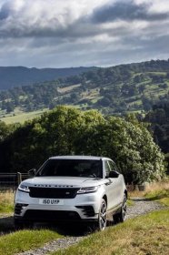 Range Rover Velar dostal nový plug in hybrid a rýchly infotainment DhDwA8Pc1j range-rover-velar-2021