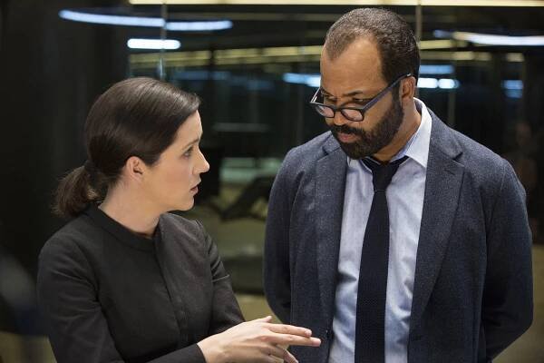 Westworld - Zběh - Z filmu - Shannon Woodward, Jeffrey Wright
