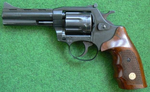 Holek 241-.22LR - Krátké - Použité zbraně - Řehák a Řehák - vše pro lov a sport