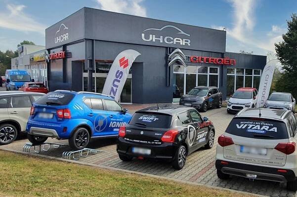 UH CAR foto 1