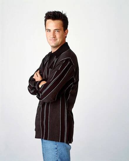'Friends' star Matthew Perry dies at home at 54 - Good Morning America
