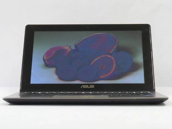 ASUS VivoBook S200e - kvalitní růžový mini-notebook - Recenze - NOTEBOOK.cz