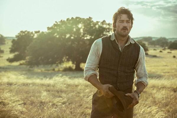 Brandon Sklenar as Spencer in season 2, episode 4 of 1923 streaming on Paramount+