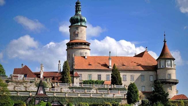 Novoměstský zámek na prodej, podle premiéra Babiše by ho stát měl koupit