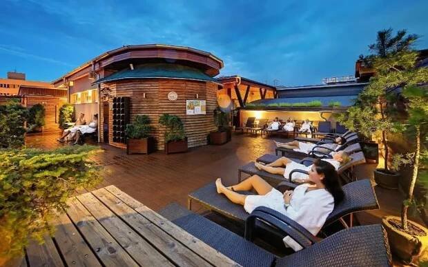 Booking.com: Praha a okolí: Wellness Hotel STEP - Skrz.cz