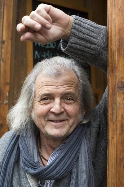 Tragická úmrtí a démon alkohol v herecké rodině: Rosťa Novák ml. přišel o bratra!