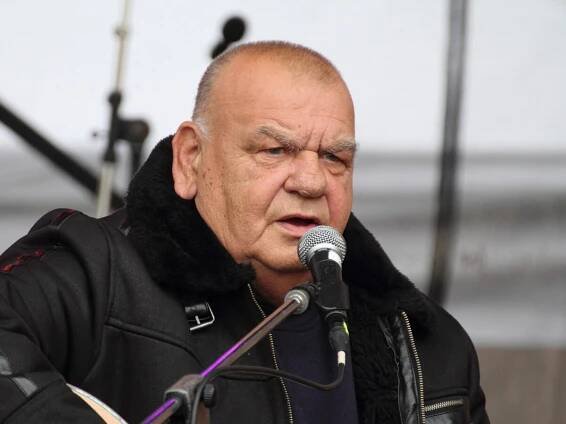 František Nedvěd prohrál svůj boj s rakovinou před čtyřmi lety. Synové folkové legendy jdou v jeho šlépějích