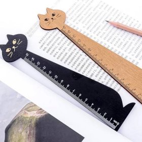 Roztomilé školní dřevěné pravítko ve tvaru kočky