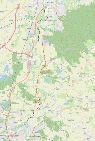 Soubor:Hradubicka cyklostezka mapa 2020.png