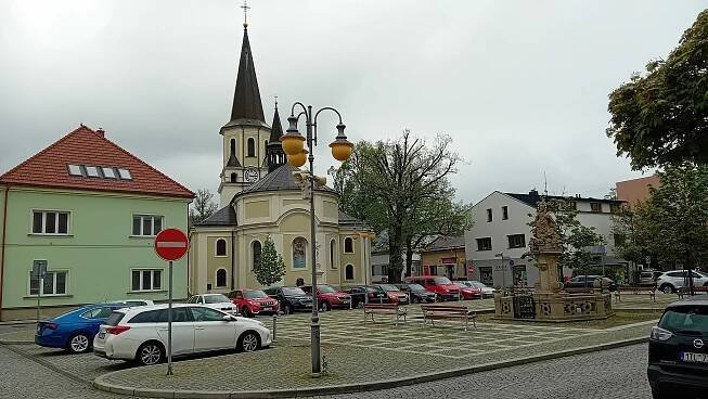 Soubor:Frýdlant nad Ostravicí, Náměstí (duben 2024).jpg