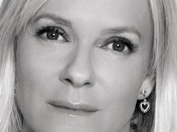 Legends - Hermione Norris