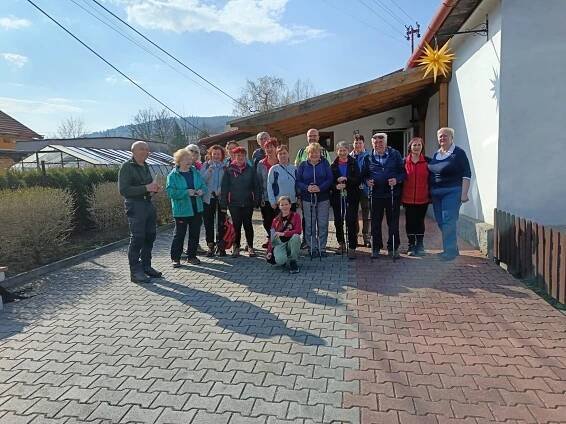 Návštěva Klubu českých turistů v RD Kristiána Davida | Obec Ženklava