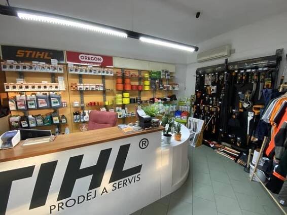 Servis zahradní techniky stihl České Budějovice - opravy, servis motorových, elektrických, aku sekaček, pil, stihla Daniel