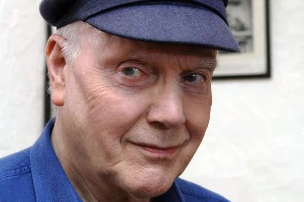 Kenneth Cope