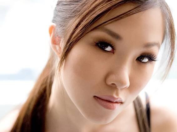 Selina Lo
