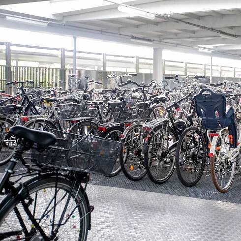 Fahrrad in Fahrradspeicher unterstellen