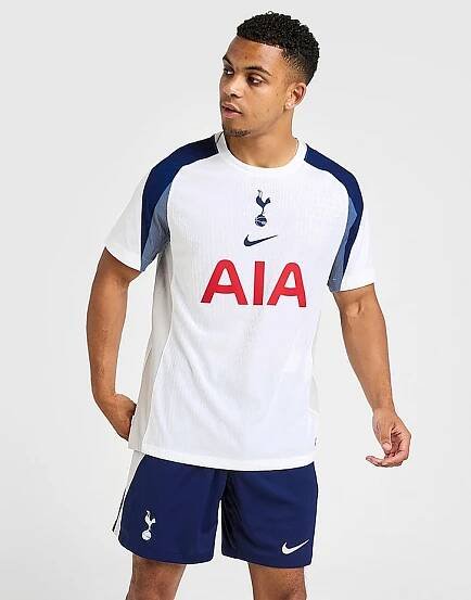 Nike Tottenham Hotspur FC 2025/26 Home Shorts