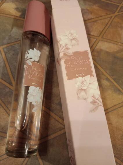 Pur Blanca My Essence Avon pro ženy