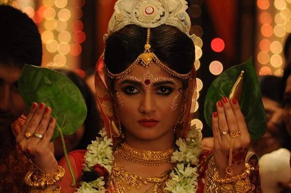 Shudhu Tomari Jonyo - Z filmu - Srabanti Chatterjee