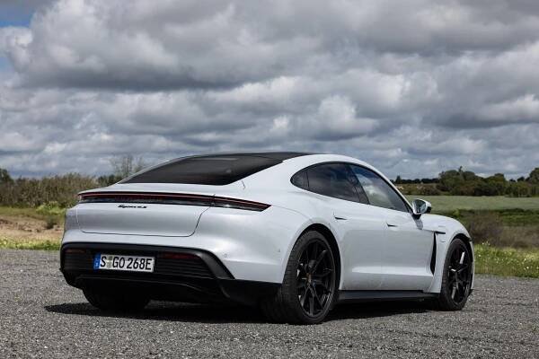 Porsche Taycan