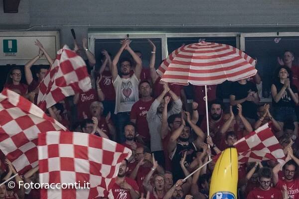 Trieste è tornata… nella serie A di basket | Fotoracconti