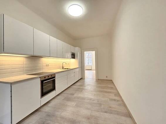 Pronájem bytu 2+1 69 m², Milady Horákové, Praha - Holešovice