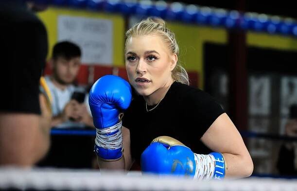 Elle lost to Jully Poca last time out in the boxing ring
