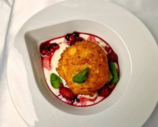 Slavnostní menu pro speciální příležitost za 1 150 Kč Tábor, Čelkovice Restaurace Romantik hotel Eleonora • Firmy.cz