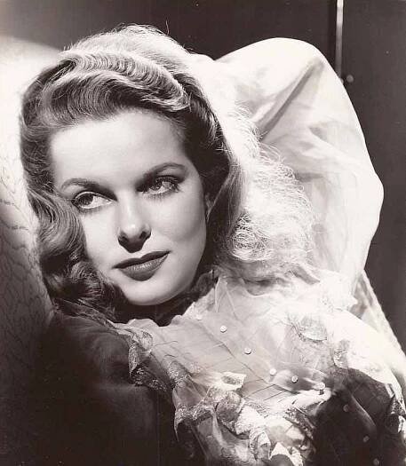 CAT PEOPLE (1942) - Bandurki Na Gauču