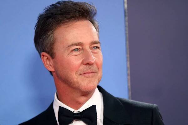 Edward Norton discovers real-life Pocahontas is his 12th great-grandmother