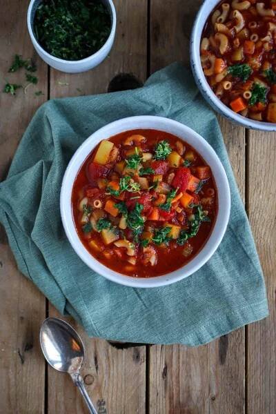 Minestrone suppe opskrift
