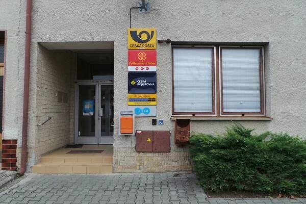 Pošta Uherský Ostroh foto 1