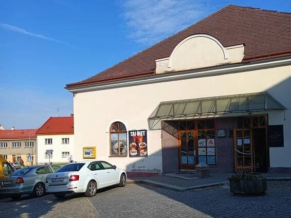 Léta zavřený obchod v Přibyslavi oživí asijské bistro