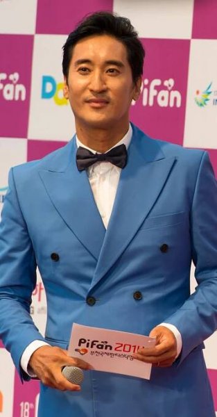 Shin Hyun-Joon - AsianWiki