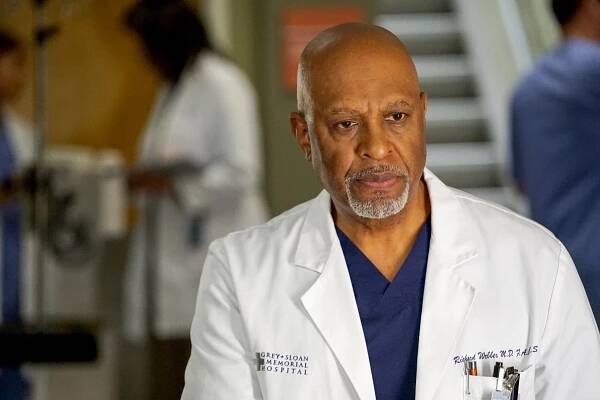 Chirurgové - Zpátky tam, kam patříš - Z filmu - James Pickens Jr.
