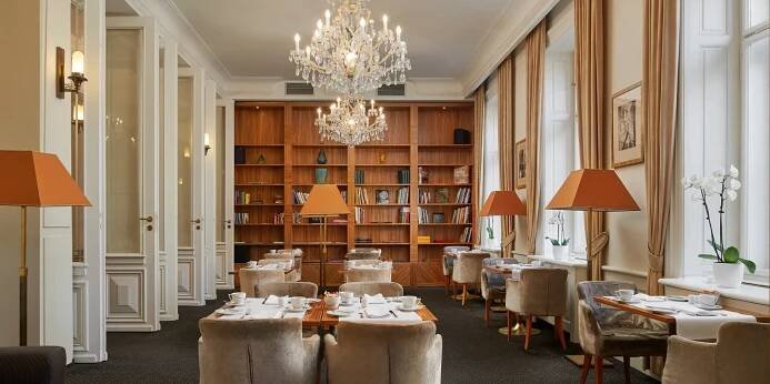 Luxusní zázemí v srdci Prahy: 5* hotel a snídaně - Image 3