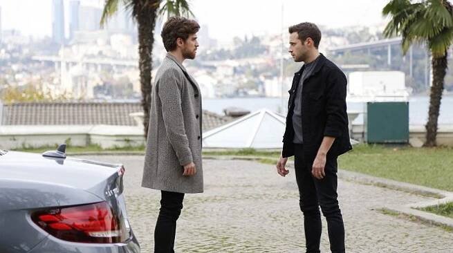 Láska a nenávist Istanbulu - Epizoda 10 - Z filmu - Berker Güven, Mehmet Ozan Dolunay