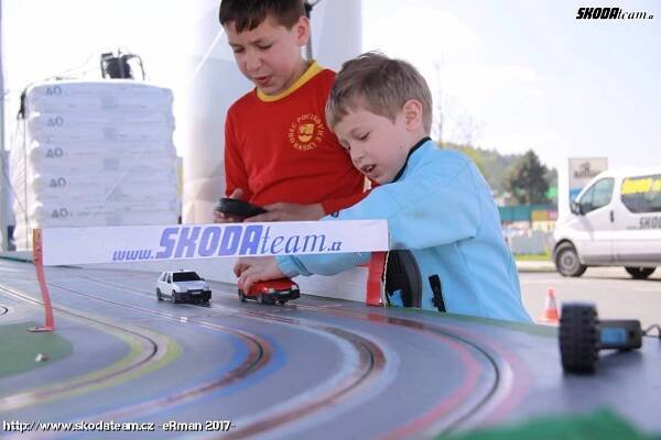Čtyřproudá autodráha ŠKODAteam - Vše o vozech Škoda. Tuning, závody, úpravy, srazy