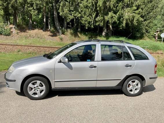Bazar: prodej Škoda Fabia kombi 1,4 55kw manuál, ojeté, benzín, rok 2005, barva šedá metalíza - Portál řidiče
