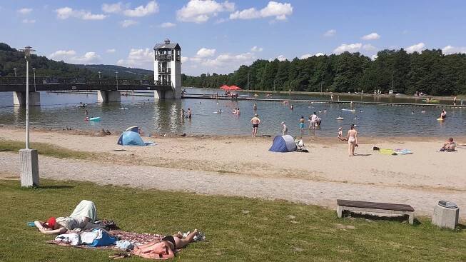 Pláž pod Sněžníkem. Resort kousek za hranicemi skrývá parádní koupání