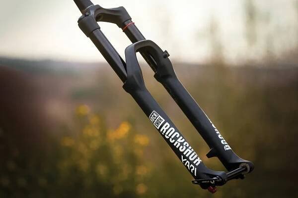 RockShox Yari RC Debonair