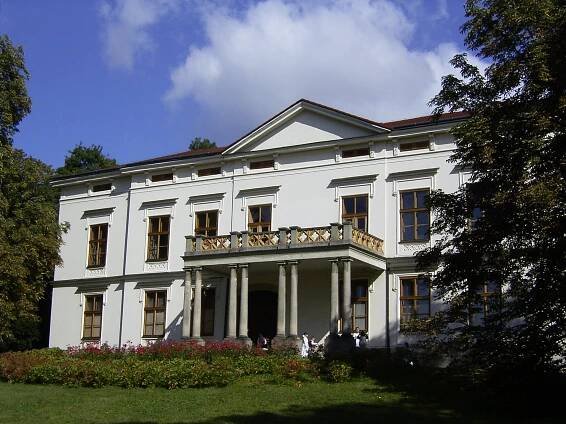 Lešná (zámek, okres Vsetín)